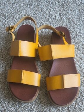 MIA Yellow Leather Double-Strap Slingback Sandals